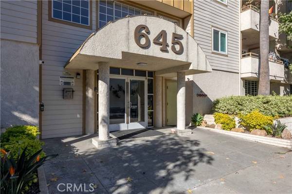 645 Chestnut Avenue #106, Long Beach, CA 90802