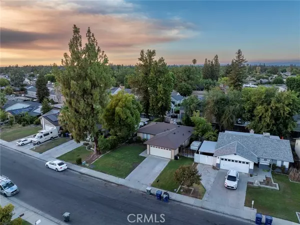 6808 Lafayette Way, Bakersfield, CA 93309