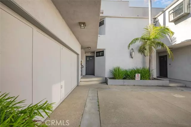 Huntington Beach, CA 92649,17051 Sandra Lee Lane #101