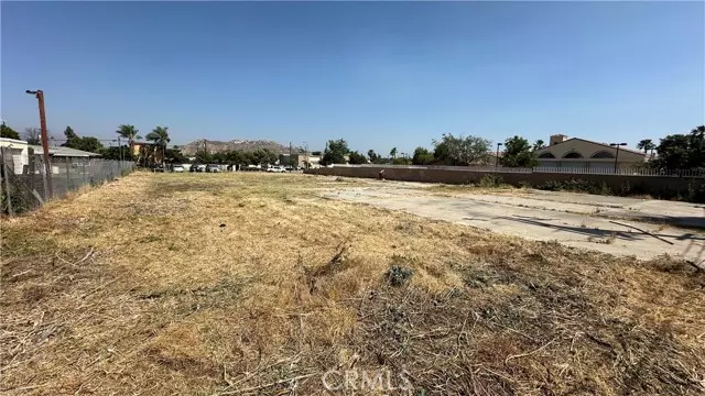 3715 Avalon Street, Jurupa Valley, CA 92509