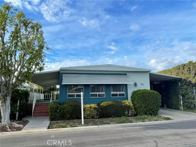 Tustin, CA 92780,101 Malaga Street #101