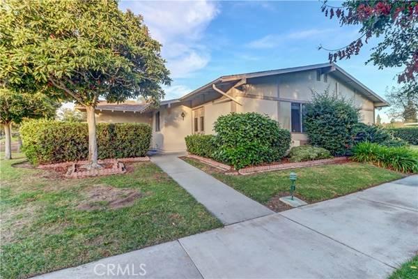 703 Ave Sevilla #D, Laguna Woods, CA 92637