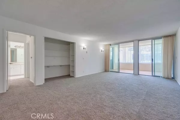 Playa Del Rey (los Angeles), CA 90293,8701 Delgany Avenue #305