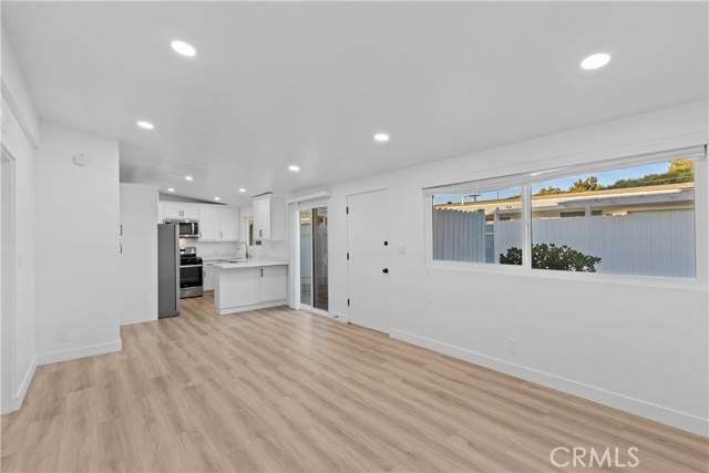 Corona Del Mar (newport Beach), CA 92625,3203 Bayside Drive