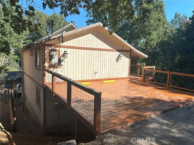 284 Davos Drive, Crestline, CA 92325