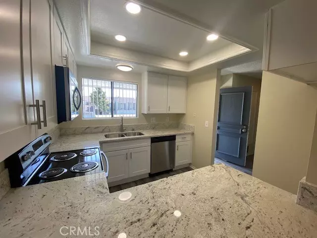 490 S Ranch View Circle #23, Anaheim, CA 92807