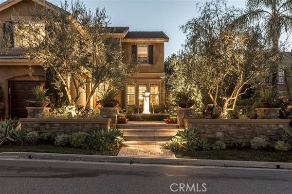 25 Sycamore Canyon Drive, Rancho Santa Margarita, CA 92679