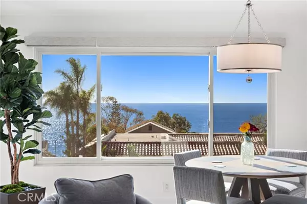 Laguna Beach, CA 92651,240 Moss Street #4