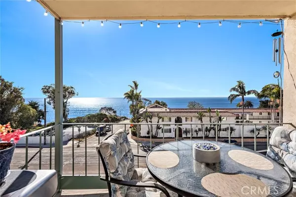 Laguna Beach, CA 92651,240 Moss Street #4