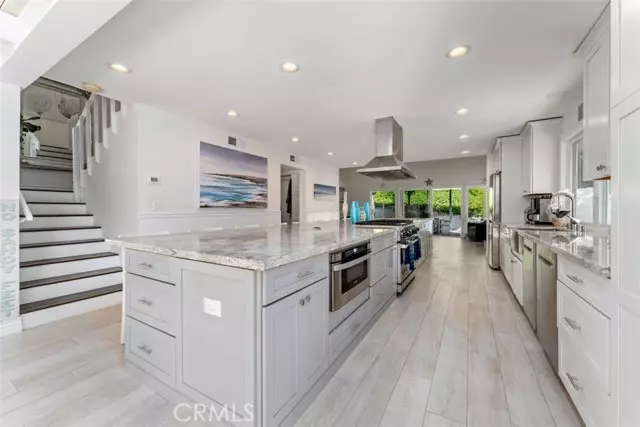 499 Nyes Place, Laguna Beach, CA 92651