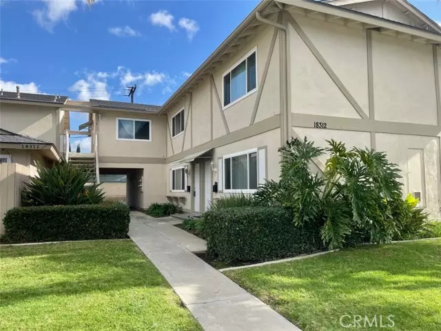 18312 Patterson Lane #4, Huntington Beach, CA 92646