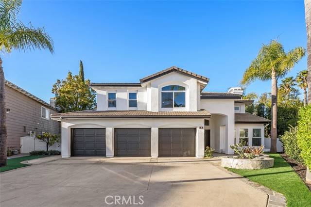 1 Riviera, Laguna Hills, CA 92679