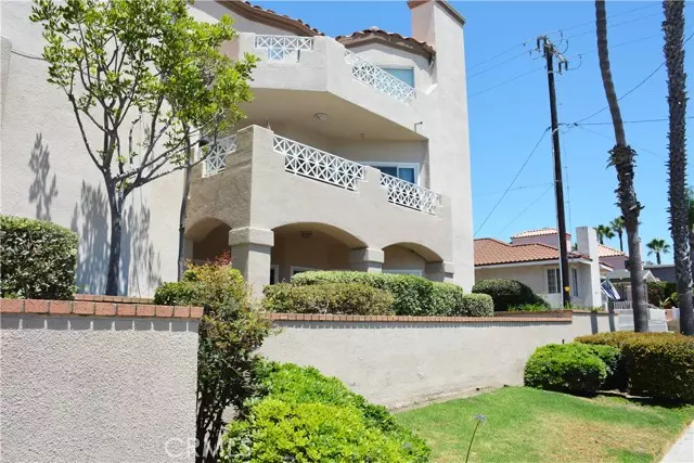 900 Pacific Coast Highway #212, Huntington Beach, CA 92648