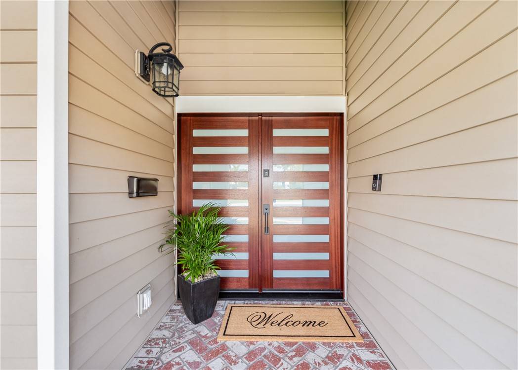 5622 Brighton Drive, Huntington Beach, CA 92649