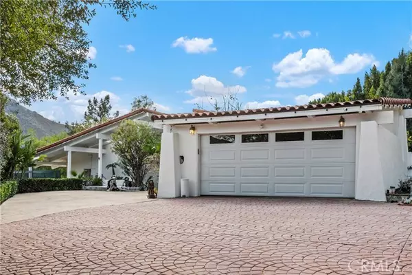 10 Stagecoach Road, Bell Canyon, CA 91307