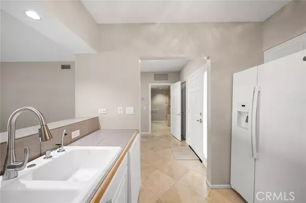 Dana Point, CA 92629,25432 Sea Bluffs Drive #302