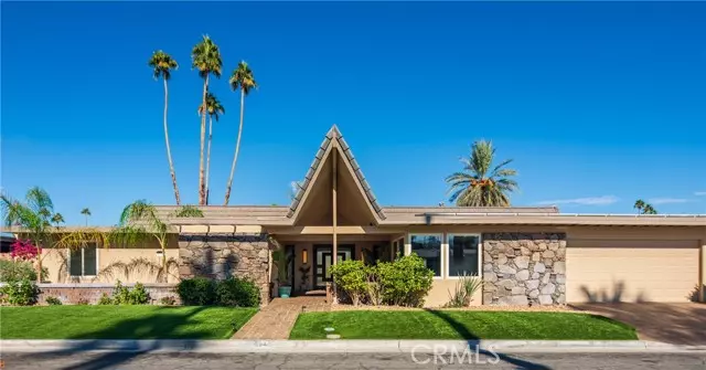 5240 E Lakeside Drive, Palm Springs, CA 92264