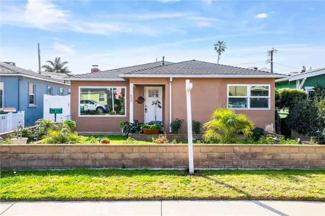 620 Hartford Avenue, Huntington Beach, CA 92648