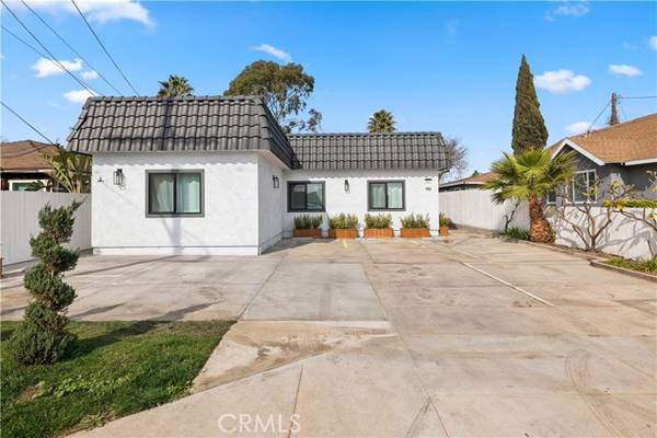 432 Hamilton Street, Costa Mesa, CA 92627