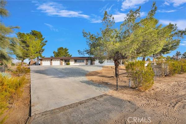 19188 Tomahawk Road, Apple Valley, CA 92307