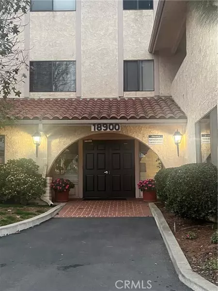 18900 Delaware Street #7, Huntington Beach, CA 92648