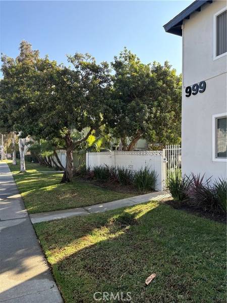 999 Valencia, Costa Mesa, CA 92626