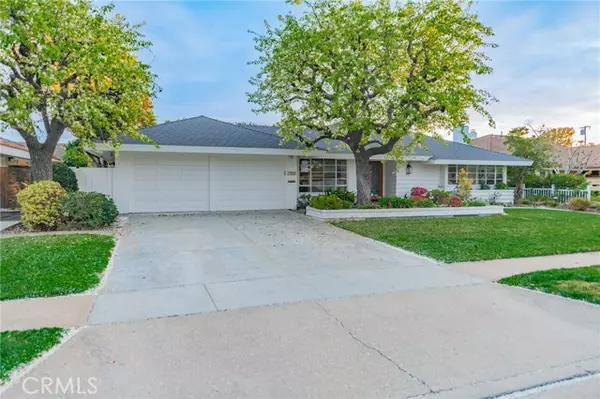 17592 Orange Tree Lane, Tustin, CA 92780