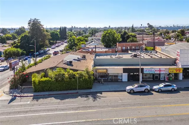 Huntington Park, CA 90255,7721 Pacific Boulevard