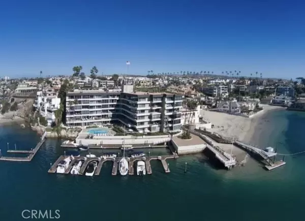 2525 Ocean Boulevard #2A, Corona Del Mar (newport Beach), CA 92625