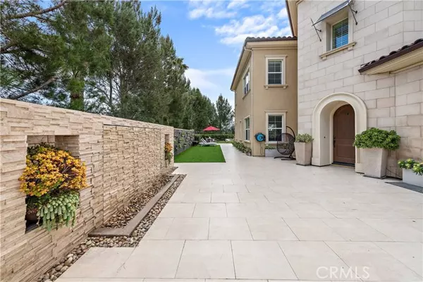 Lake Forest (el Toro), CA 92630,10 Hyacinth