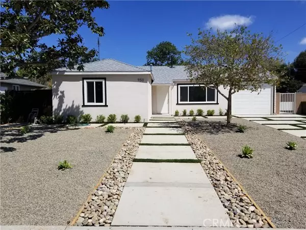 950 Oak Street, Costa Mesa, CA 92627