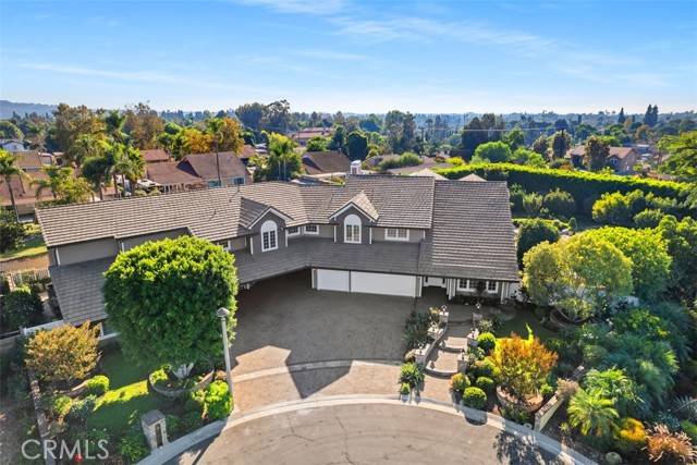 Yorba Linda, CA 92886,5571 Clover Hill Drive
