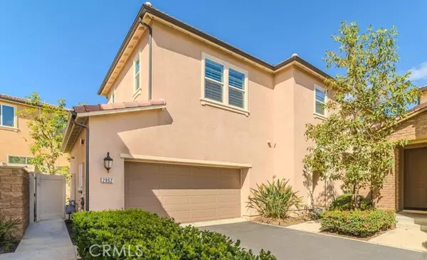 2952 Villa Catalonia Circle, Corona, CA 92881