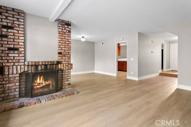 Lake Forest (el Toro), CA 92630,21442 Firwood