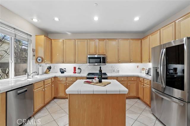 7814 Orchid Drive, Huntington Beach, CA 92648