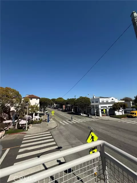 Santa Monica, CA 90403,1229 Montana Avenue