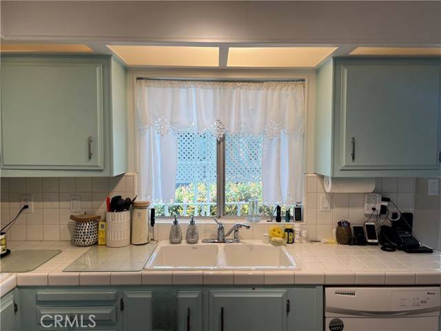 Irvine, CA 92618,14851 Jeffrey #334