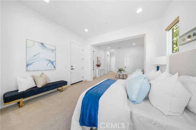 Azusa, CA 91702,638 E Tangerine Street