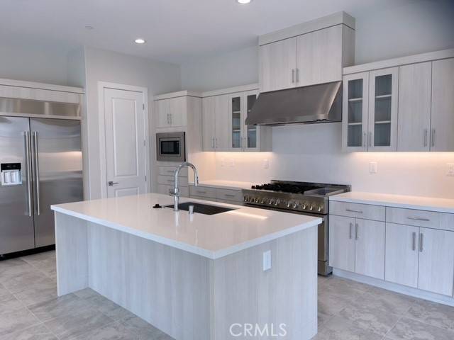 Lake Forest (el Toro), CA 92630,100 Hill