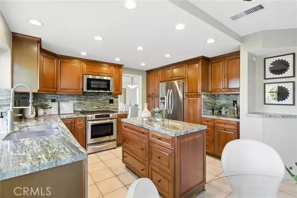 Laguna Niguel, CA 92677,17 Ridgerock
