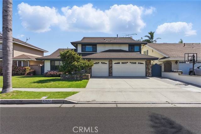 17192 Saint Andrews Lane, Huntington Beach, CA 92649