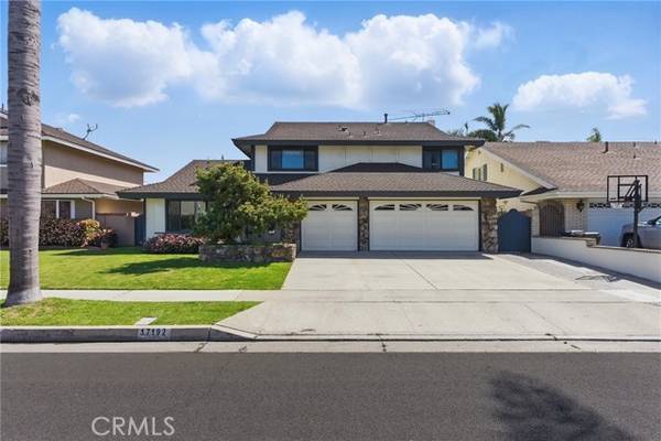17192 Saint Andrews Lane, Huntington Beach, CA 92649