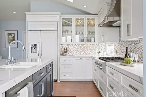 Laguna Beach, CA 92651,437 Emerald Bay