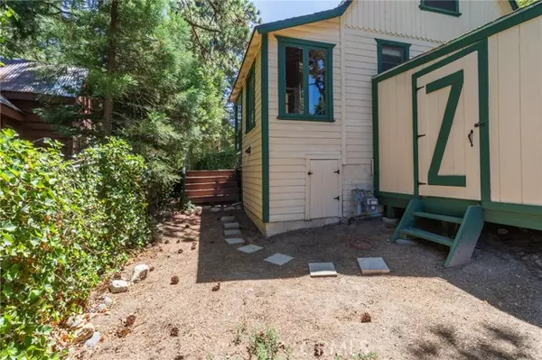 Twin Peaks, CA 92391,26370 Alpine Lane