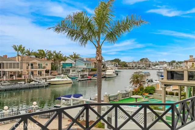 16201 Santa Barbara Lane, Huntington Beach, CA 92649