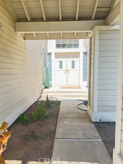 2899 Amber Drive, Corona, CA 92882