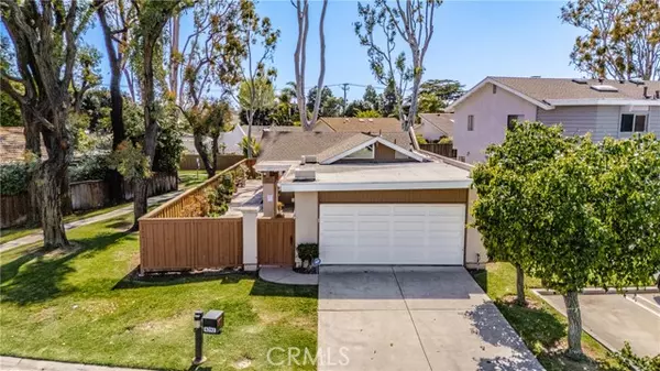 8292 MANIFESTO Circle, Huntington Beach, CA 92646