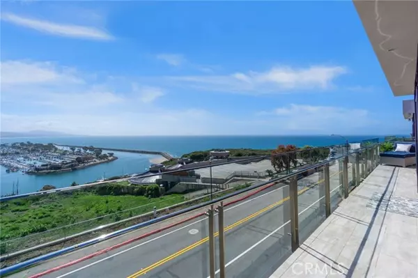 Dana Point, CA 92629,34403 Green Lantern Street #2