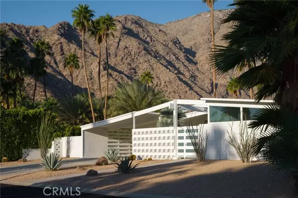 823 N Fair Circle, Palm Springs, CA 92262