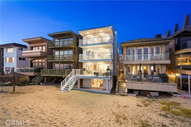 105 Surfside Avenue, Surfside (seal Beach), CA 90743
